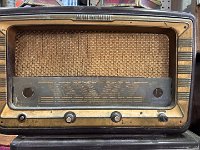 One 'antiquities' shop had many old radios