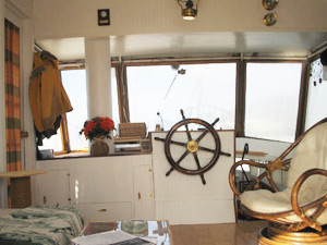 foreward sitting room